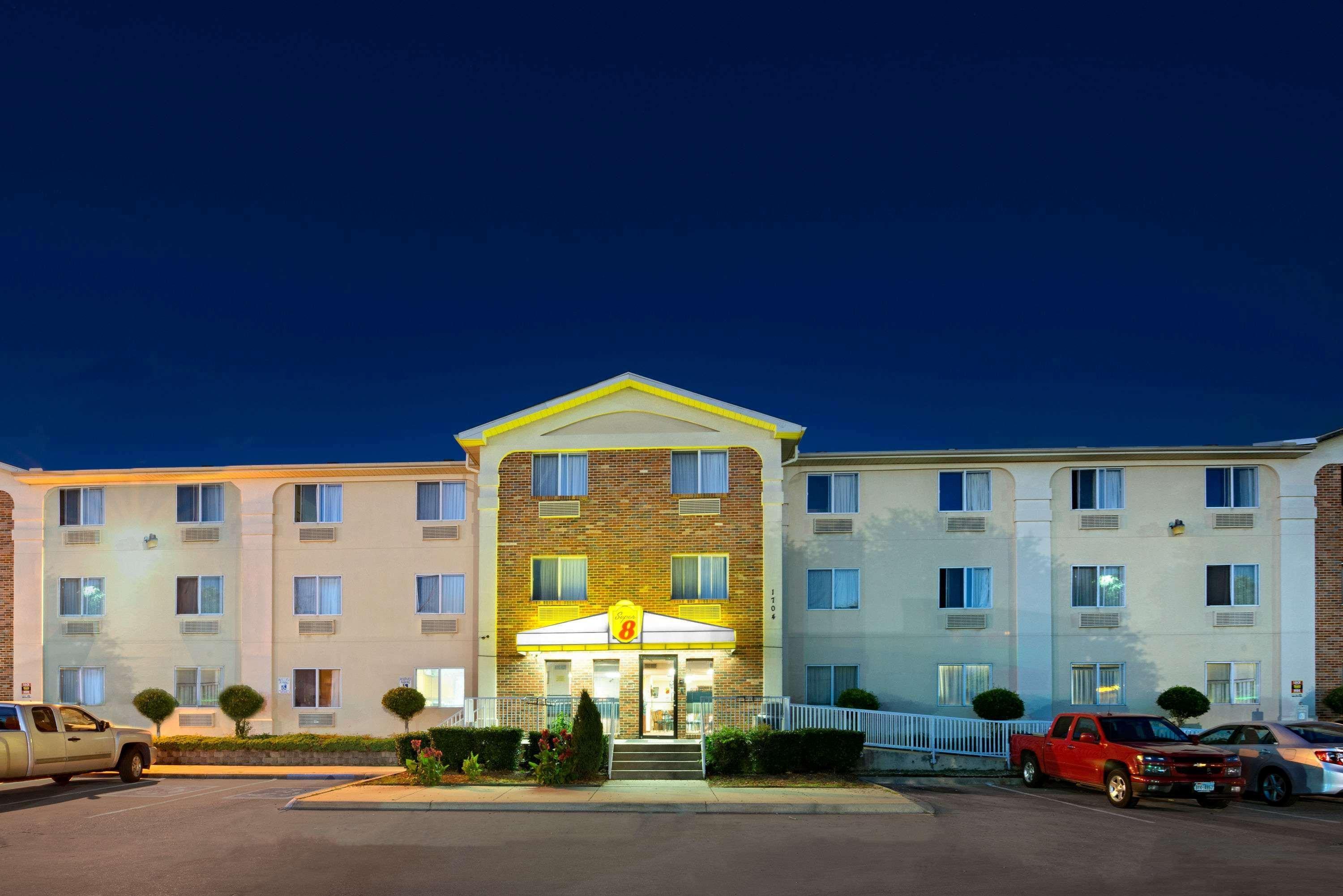 Super 8 By Wyndham Plano/Dallas Area Esterno foto