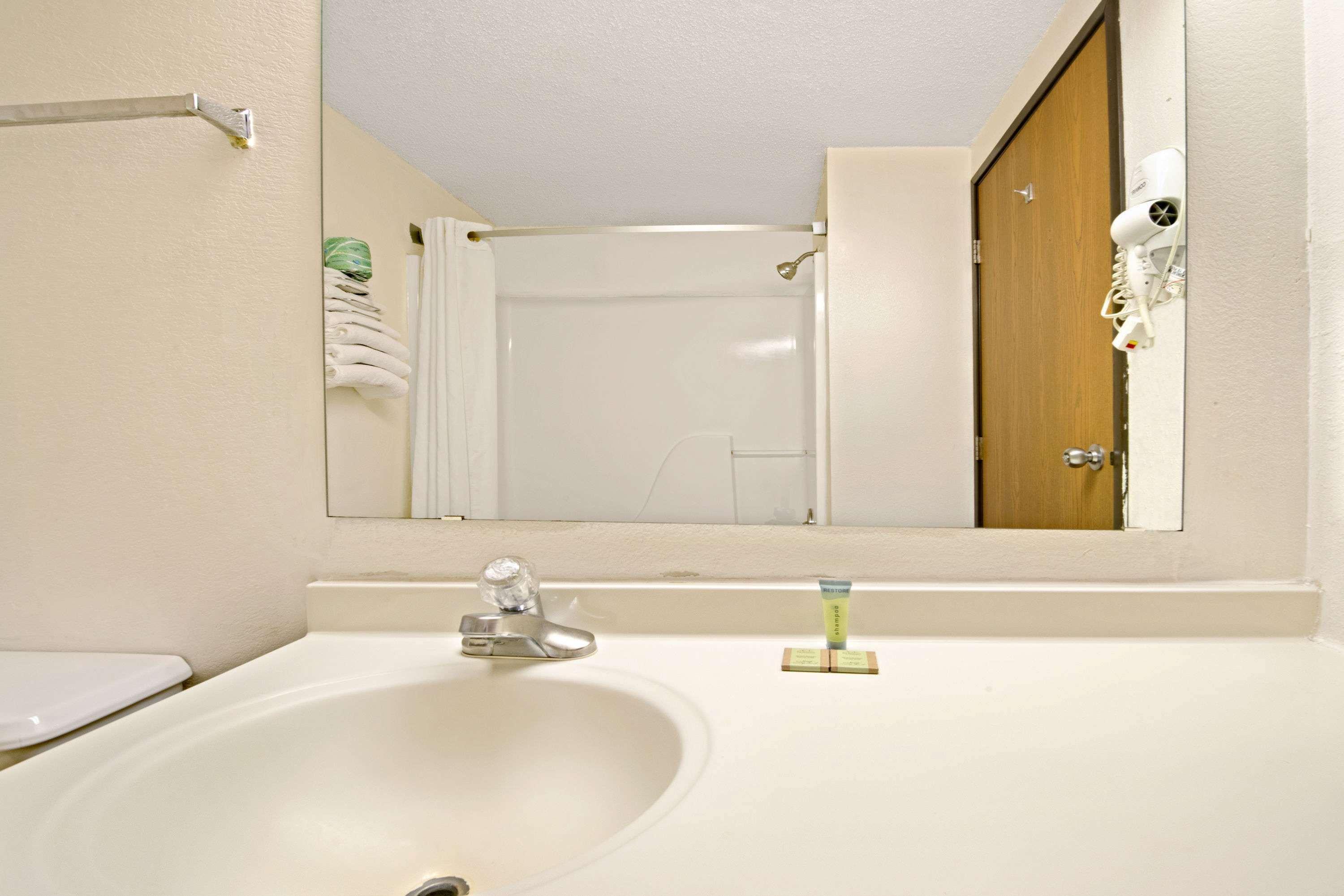 Super 8 By Wyndham Plano/Dallas Area Esterno foto